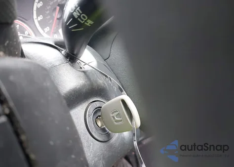 2004 Honda Cr-V Lx z USA, uszkodzony, nr VIN SHSRD68434U202109